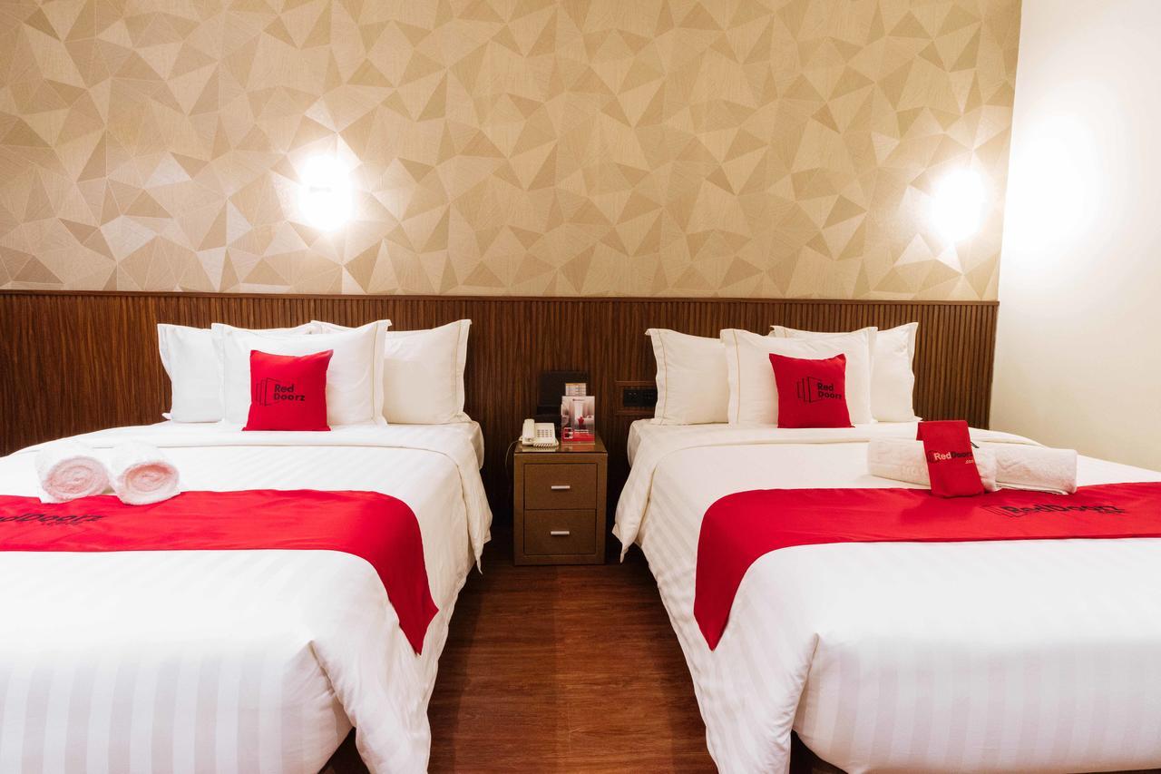 Reddoorz Premium @ South Triangle Quezon City Kültér fotó