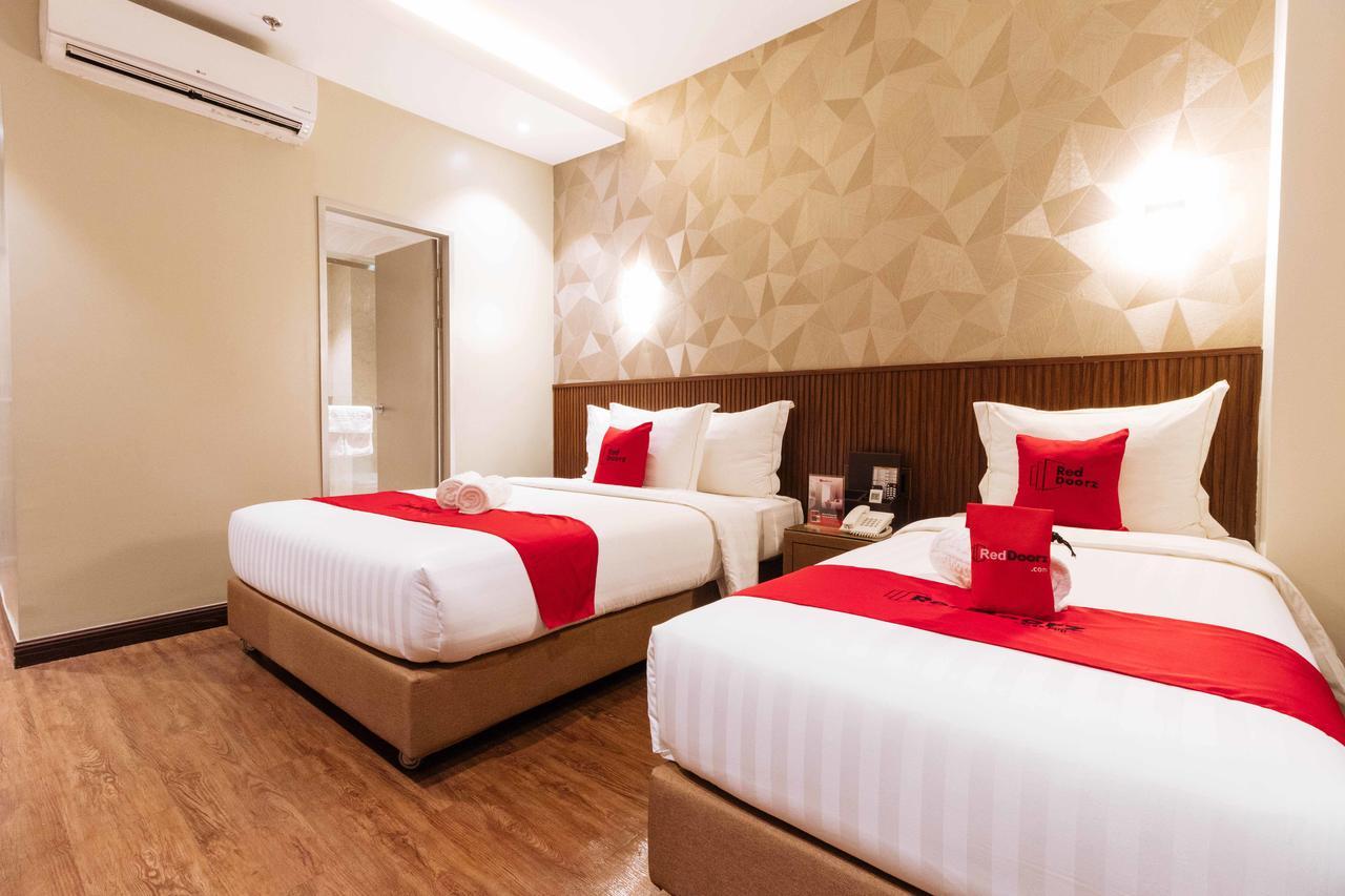 Reddoorz Premium @ South Triangle Quezon City Kültér fotó