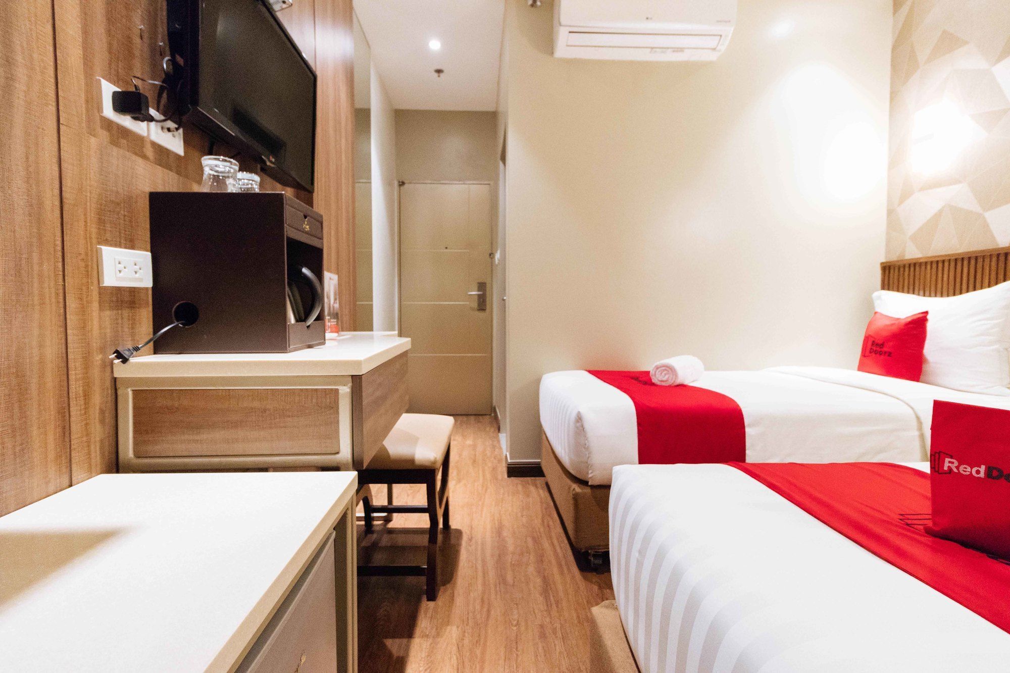 Reddoorz Premium @ South Triangle Quezon City Kültér fotó